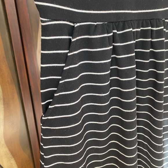 NWT Speechless Black/White Stripped Dress, size M junior - Picture 6 of 6